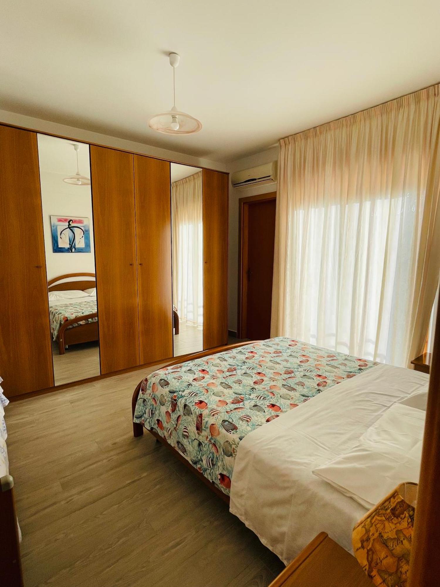 Vistamare Apartments Reggio Calabria Exterior photo